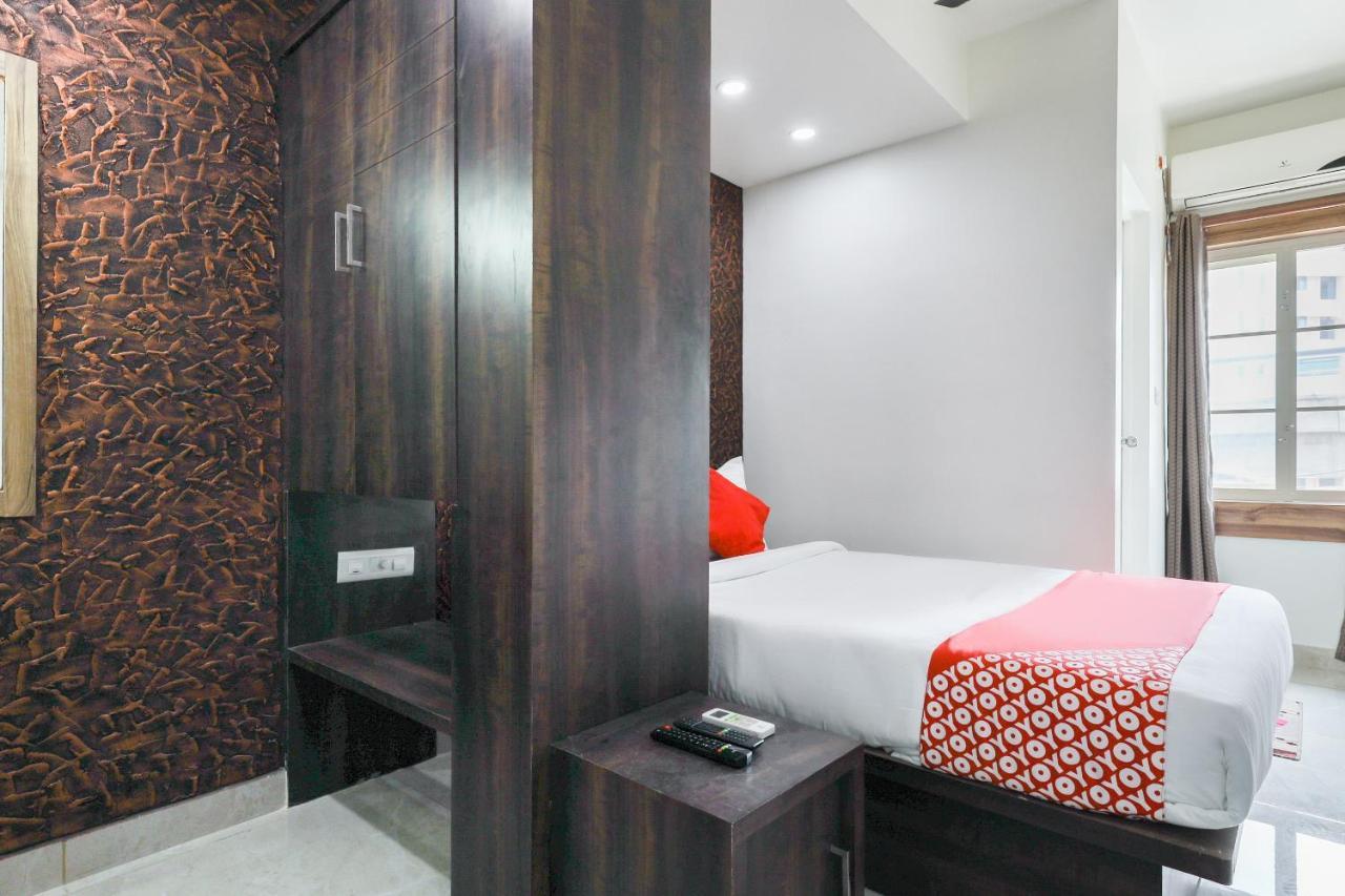 Hotel Capital O 71307 Feathers Kochi Zewnętrze zdjęcie