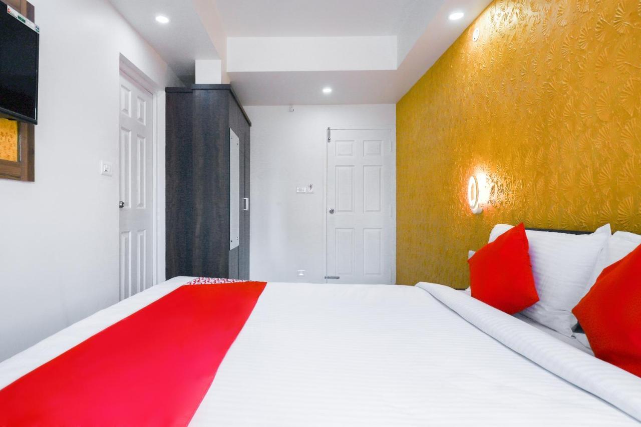Hotel Capital O 71307 Feathers Kochi Zewnętrze zdjęcie