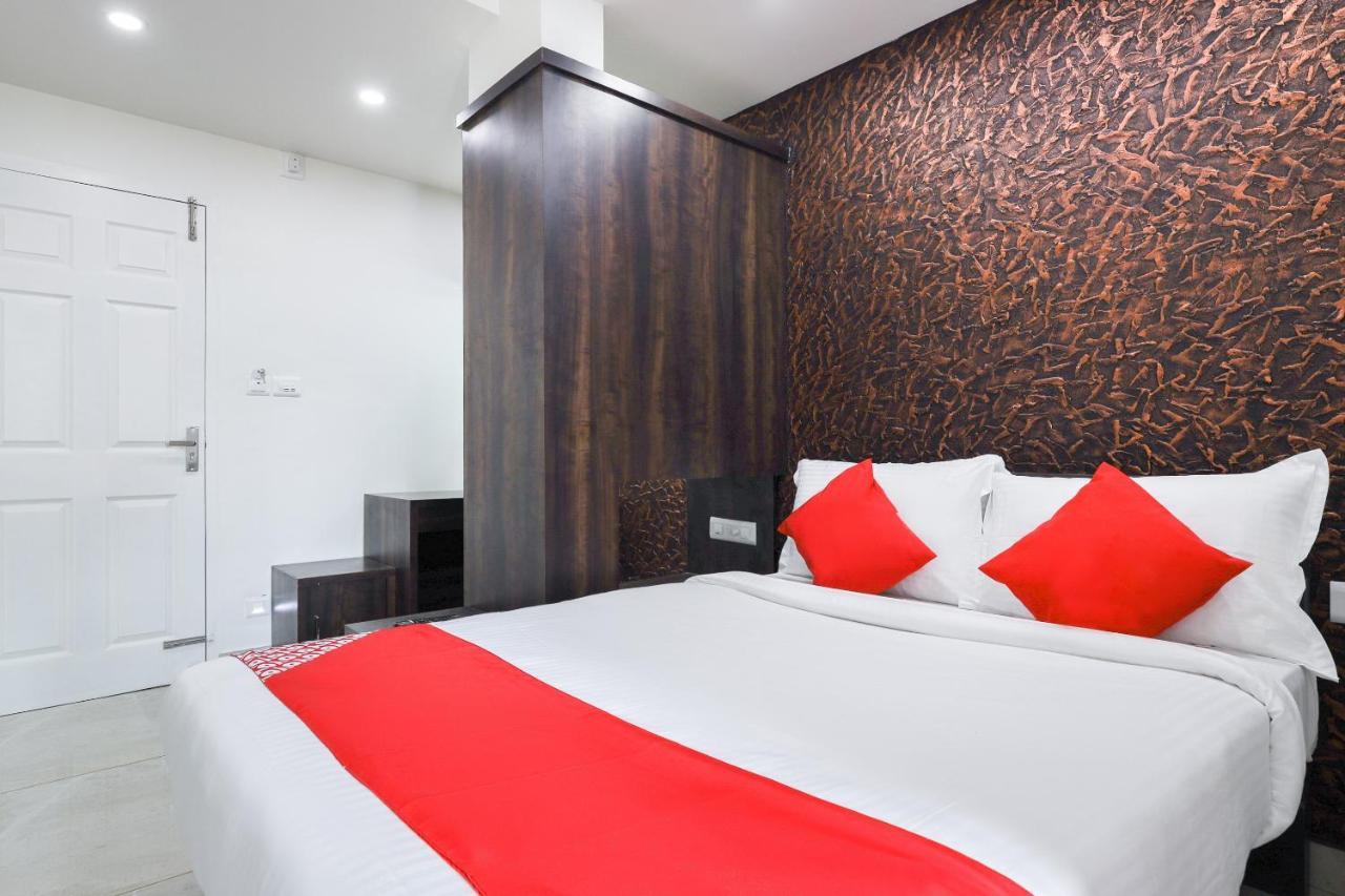 Hotel Capital O 71307 Feathers Kochi Zewnętrze zdjęcie